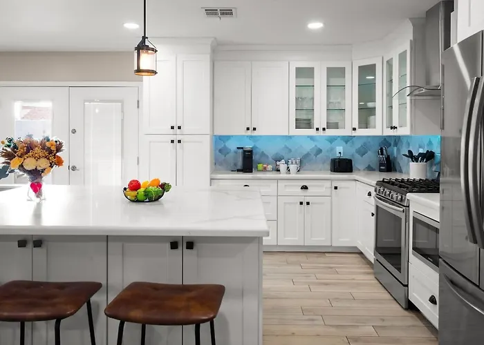 Biltmore With Game & Fire Pit, Sleeps 16 * Phoenix